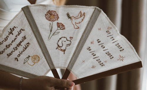 Abanico bordado a mano